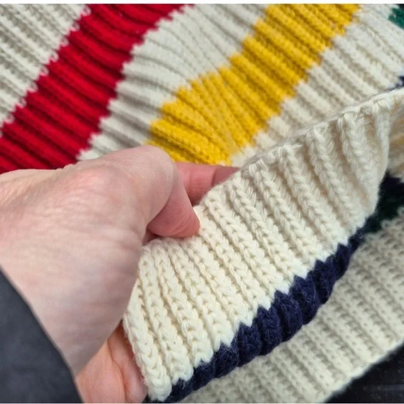 SOLD Hudson’s Bay Knit Scarf - Picture 3 of 5